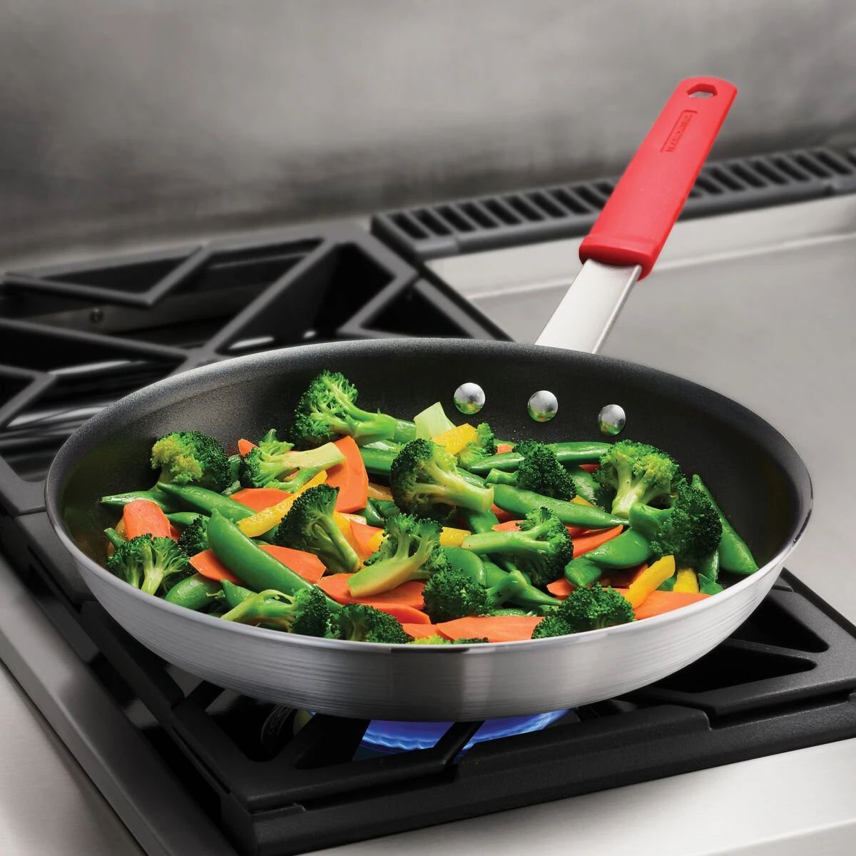 Tramontina PRO Series 12 In Nonstick Fry Pan 1 Tramontina PRO Series 12 In Nonstick Fry Pan