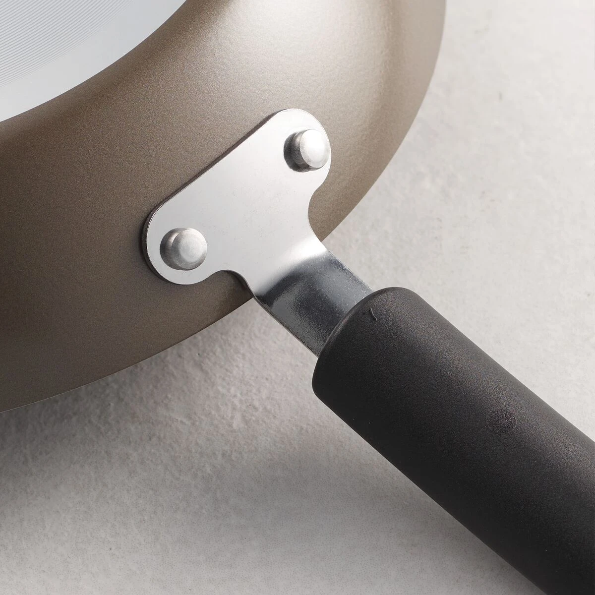 Tramontina Sicilia 8 In Aluminum Nonstick Saute Pan - Hazelnut 3 Tramontina Sicilia 8 In Aluminum Nonstick Saute Pan - Hazelnut - Image 3