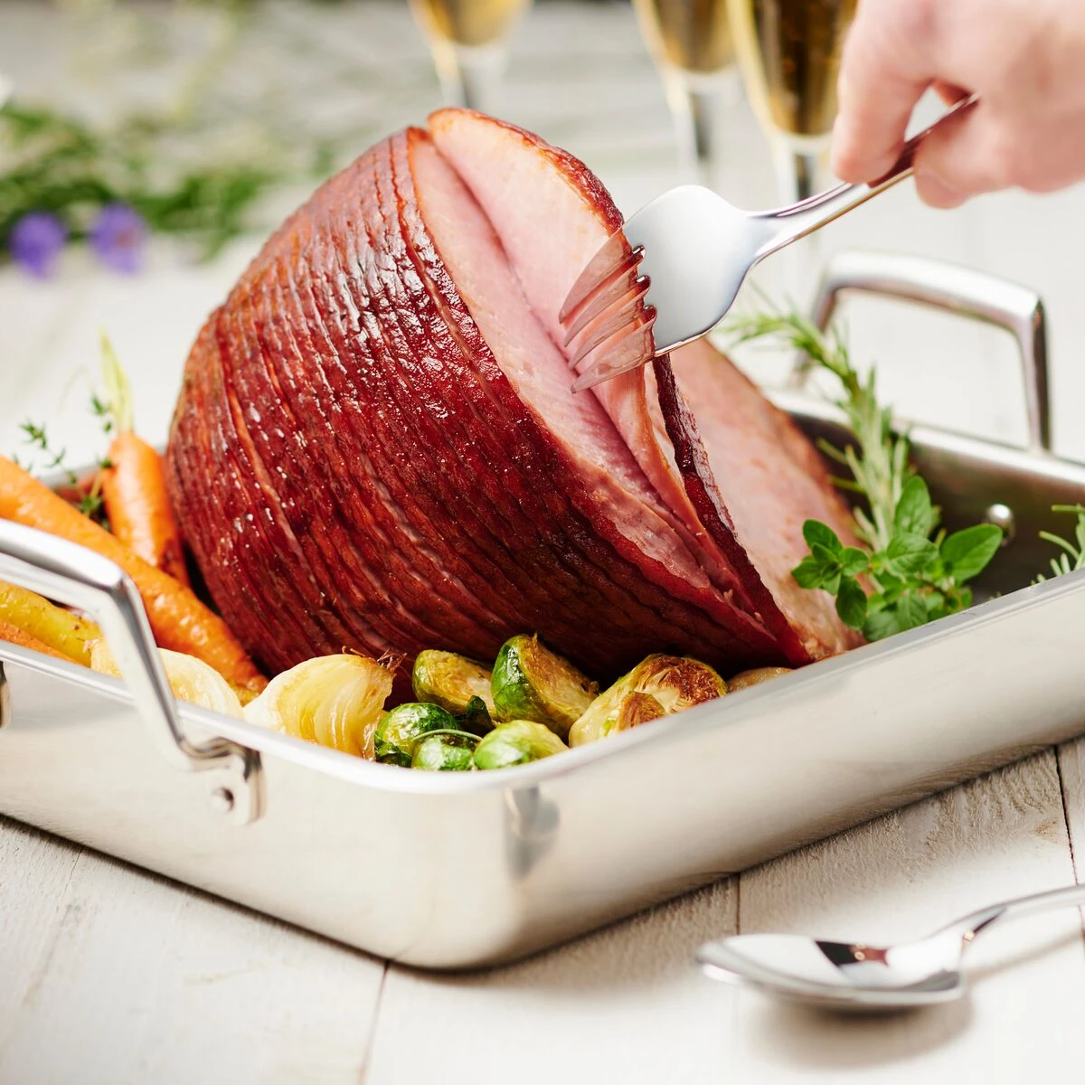 Tramontina Prima 13.5 In Stainless Steel Roasting Pan - Includes Basting Grill 4 Tramontina Prima 13.5 In Stainless Steel Roasting Pan - Includes Basting Grill - Image 4