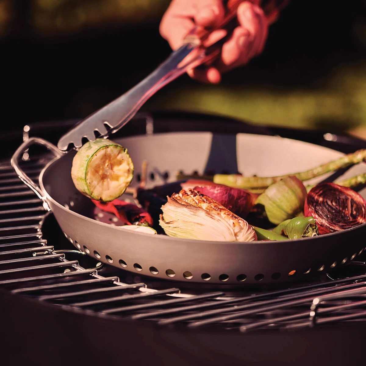 Tramontina Churrasco BBQ 12 In Round Carbon Steel Grill Pan 2 Tramontina Churrasco BBQ 12 In Round Carbon Steel Grill Pan - Image 2