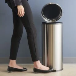 Tramontina 8 Gallon Stainless Steel Round Step Can 4 Tramontina 8 Gallon Stainless Steel Round Step Can -Tramontina Sales Store 81200003IXM002G